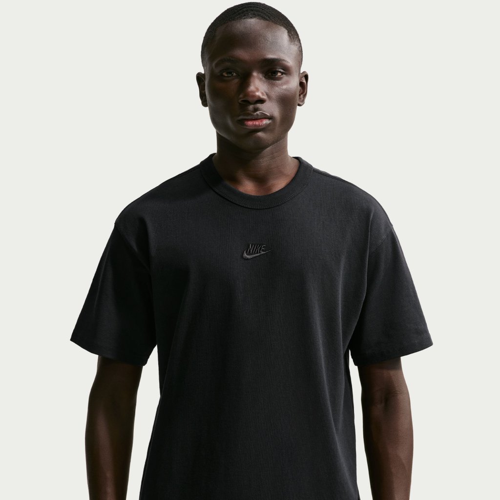 Sportswear stuttermabolur