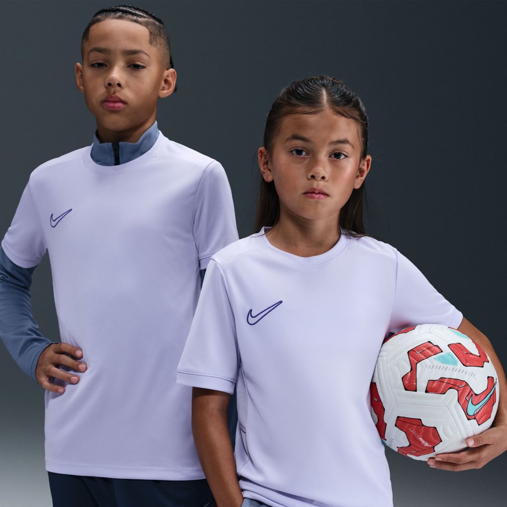 Academy Dri-Fit stuttermabolur