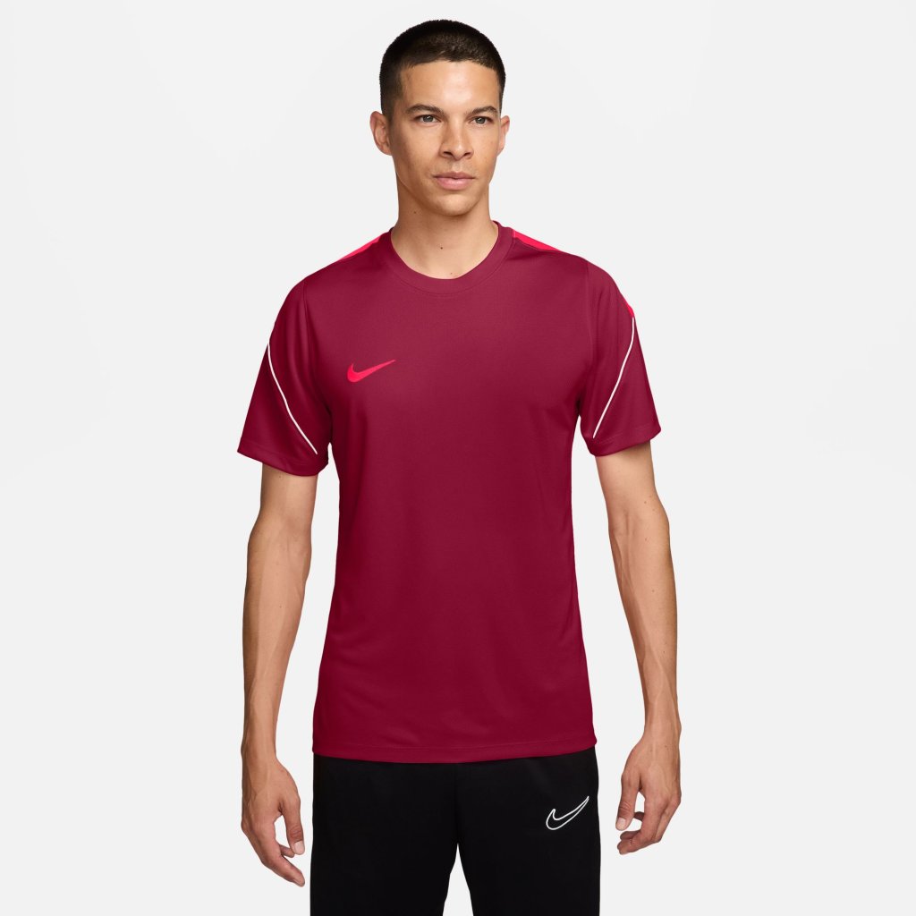 Dri-Fit Strike stuttermabolur