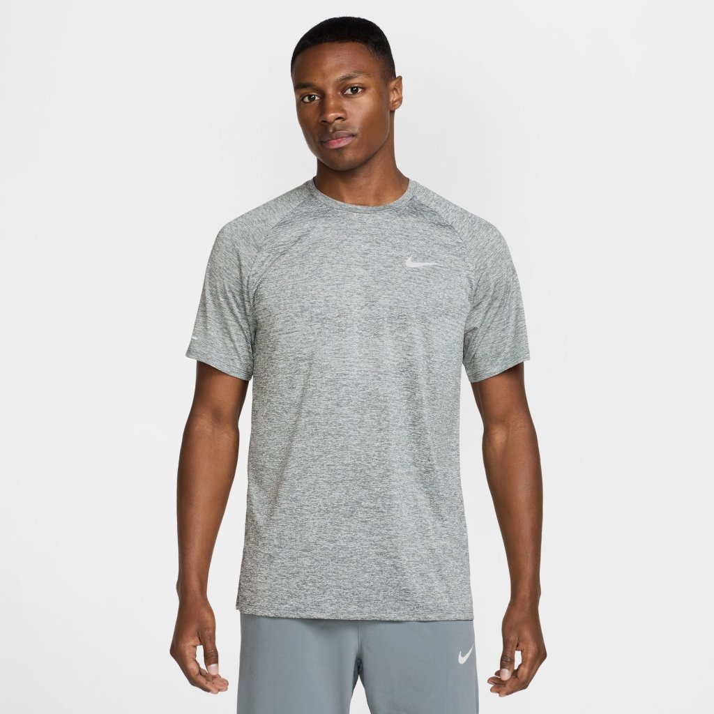 Stride Dri-Fit stuttermabolur