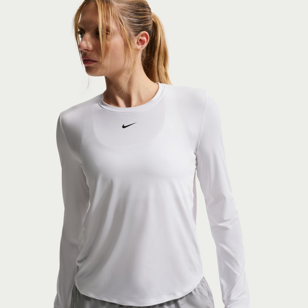 One Dri-Fit langermabolur