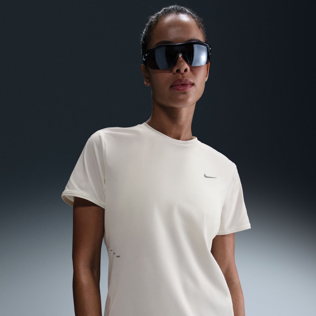 Swift Dri-Fit stuttermabolur