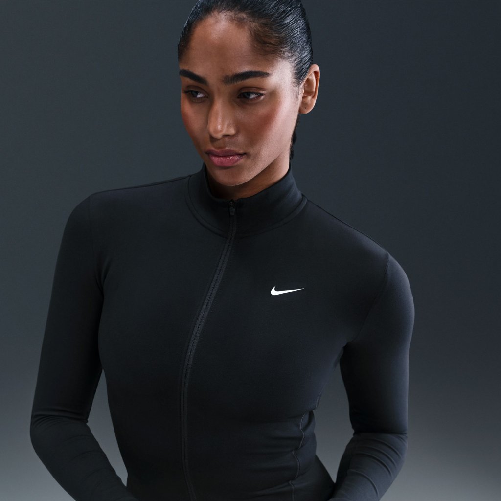 One Fitted Dri-Fit peysa