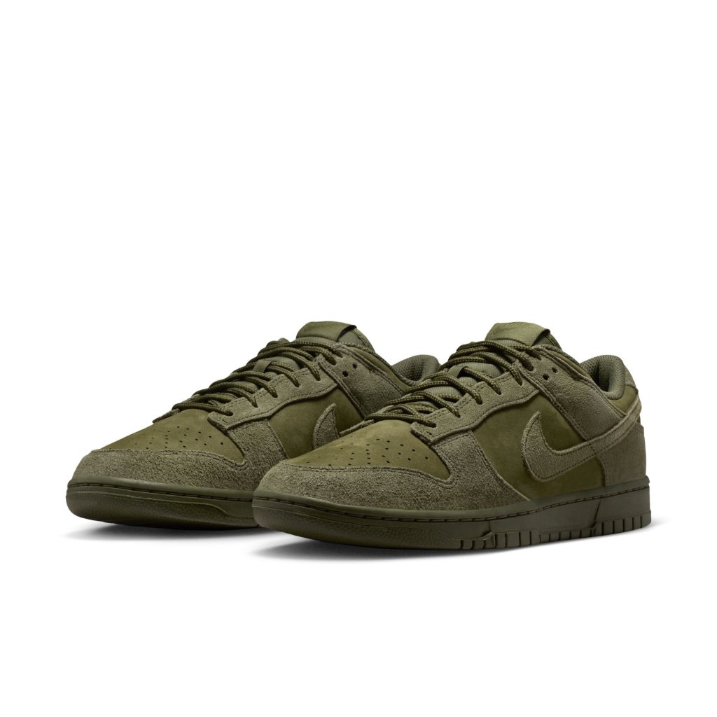 Dunk Low Retro SE strigaskór