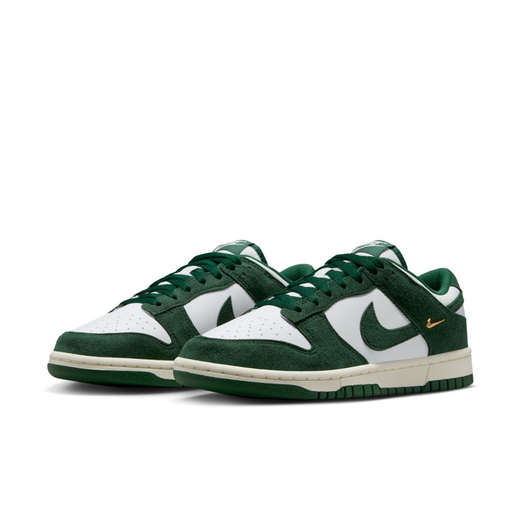 Dunk Low strigaskór